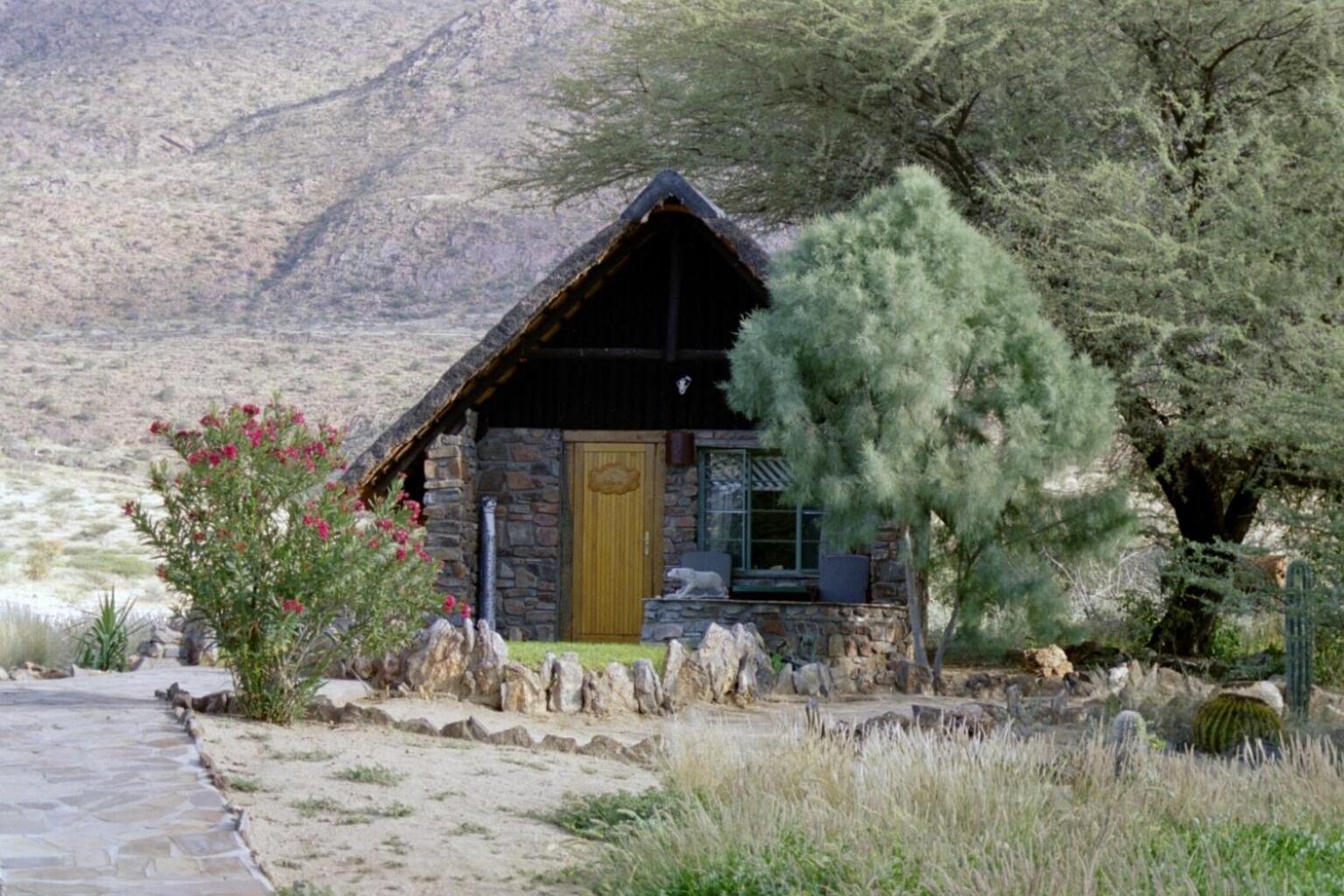 轶图丝山林小屋 Usakos 外观 照片