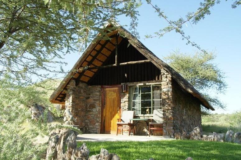 轶图丝山林小屋 Usakos 外观 照片